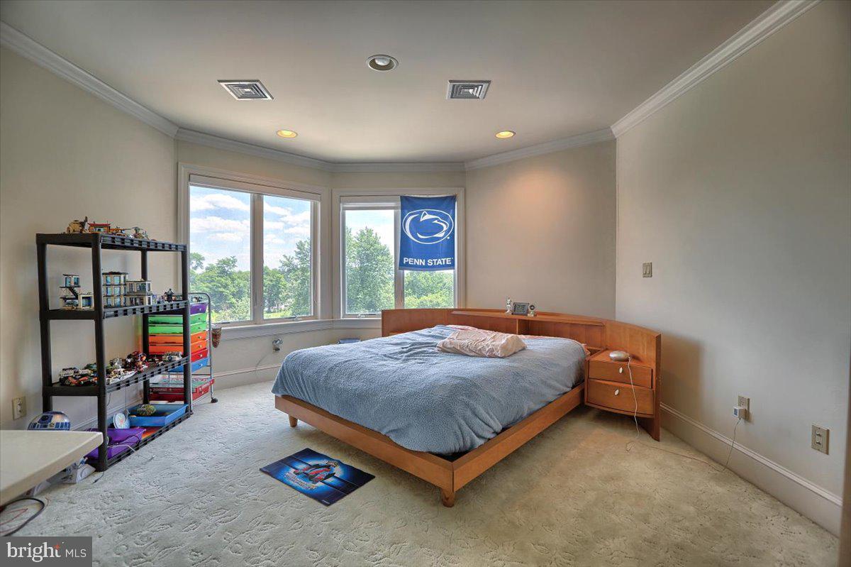 MACGREGOR DOWNS - Residential