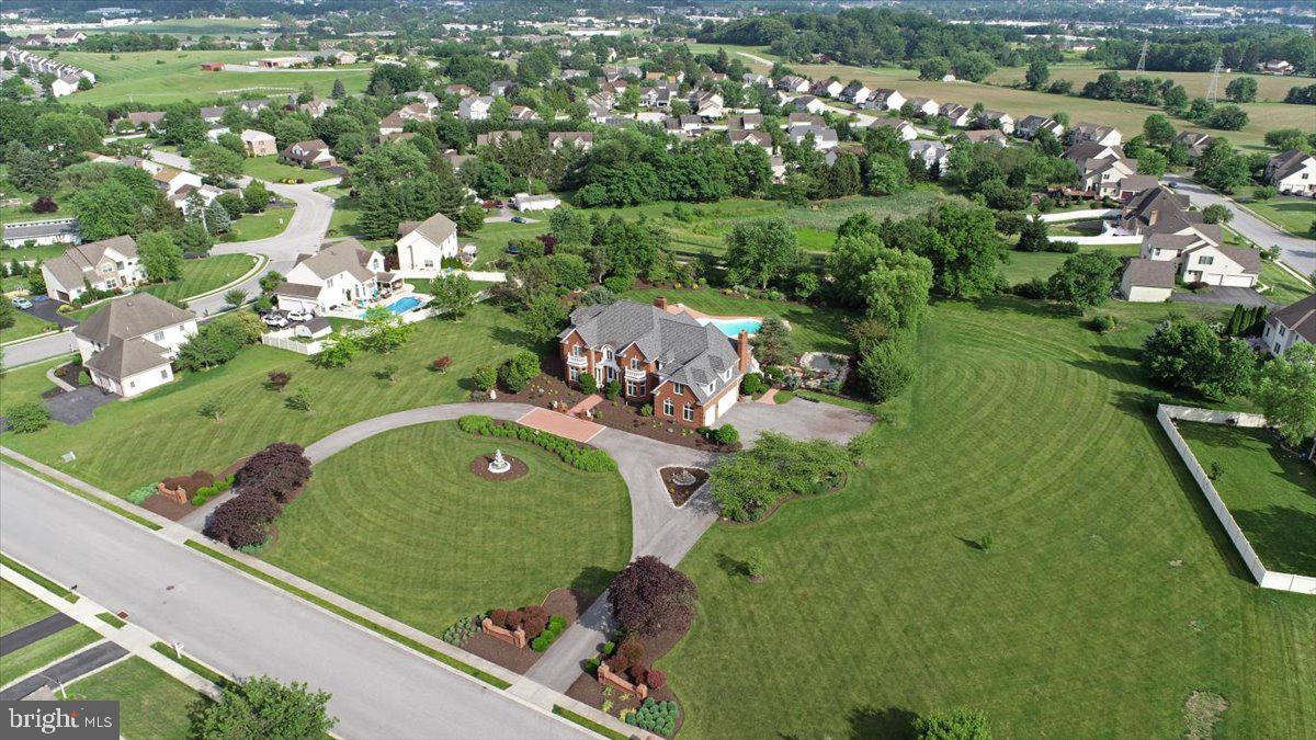 MACGREGOR DOWNS - Residential