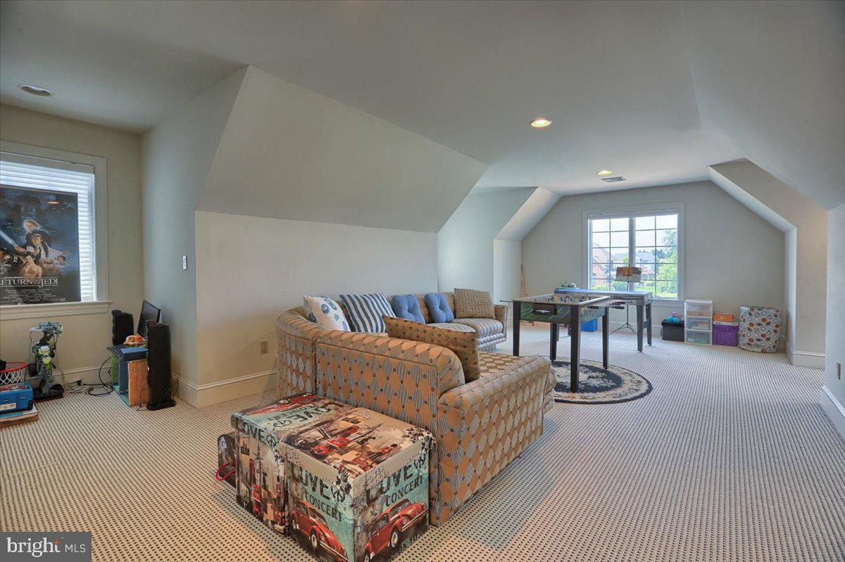 MACGREGOR DOWNS - Residential