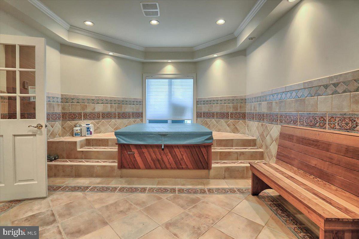 MACGREGOR DOWNS - Residential