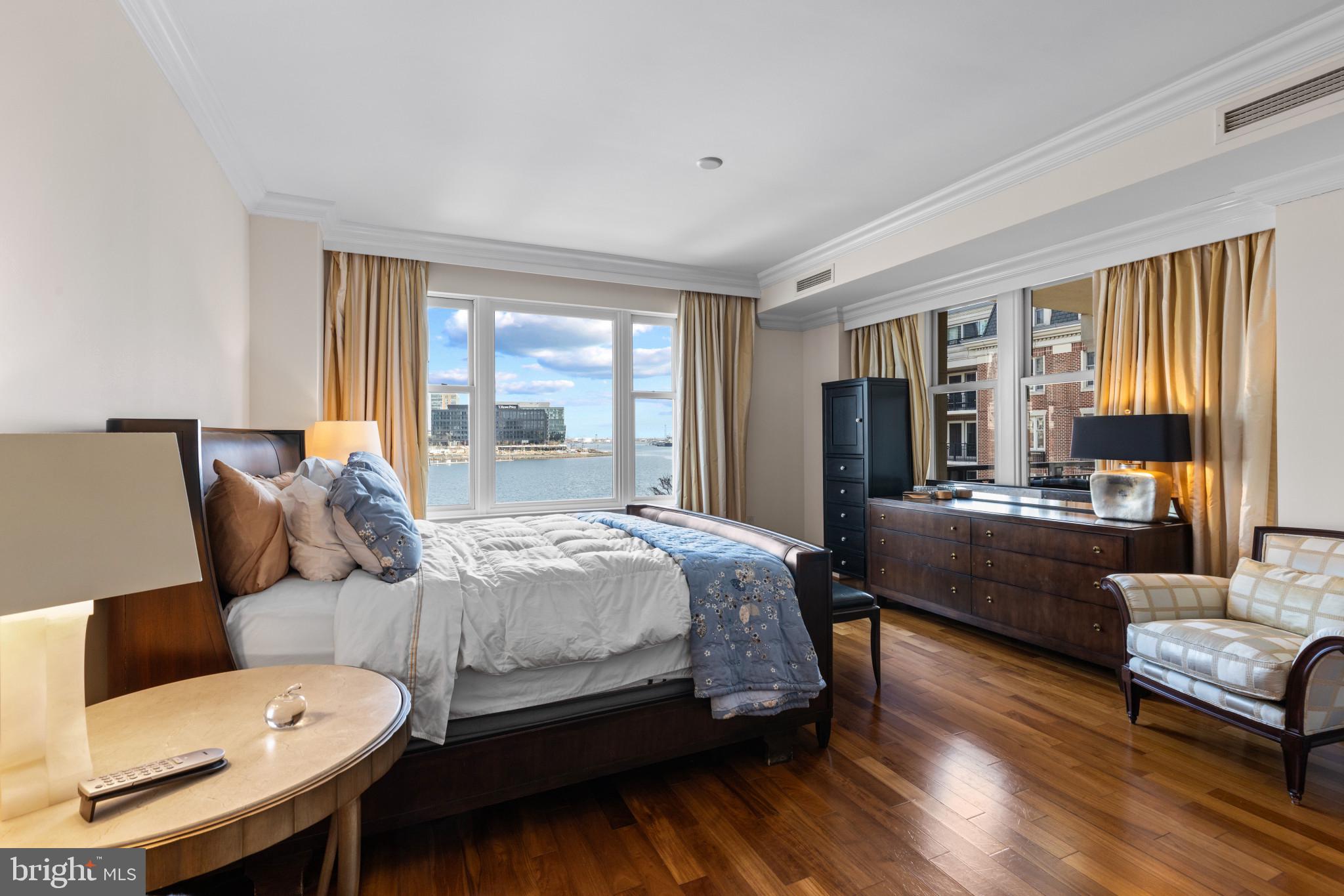INNER HARBOR - Residential