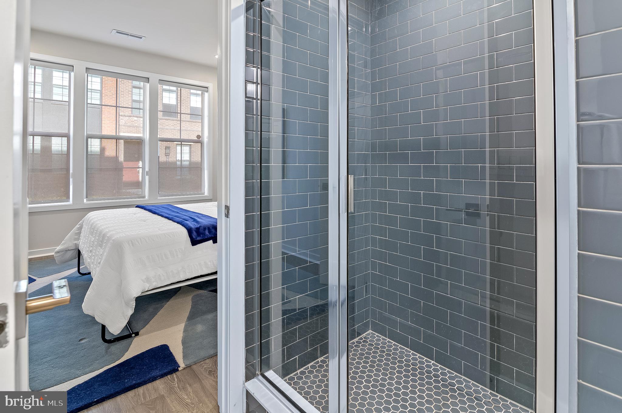 UNION PARK AT MCLEAN - Residential