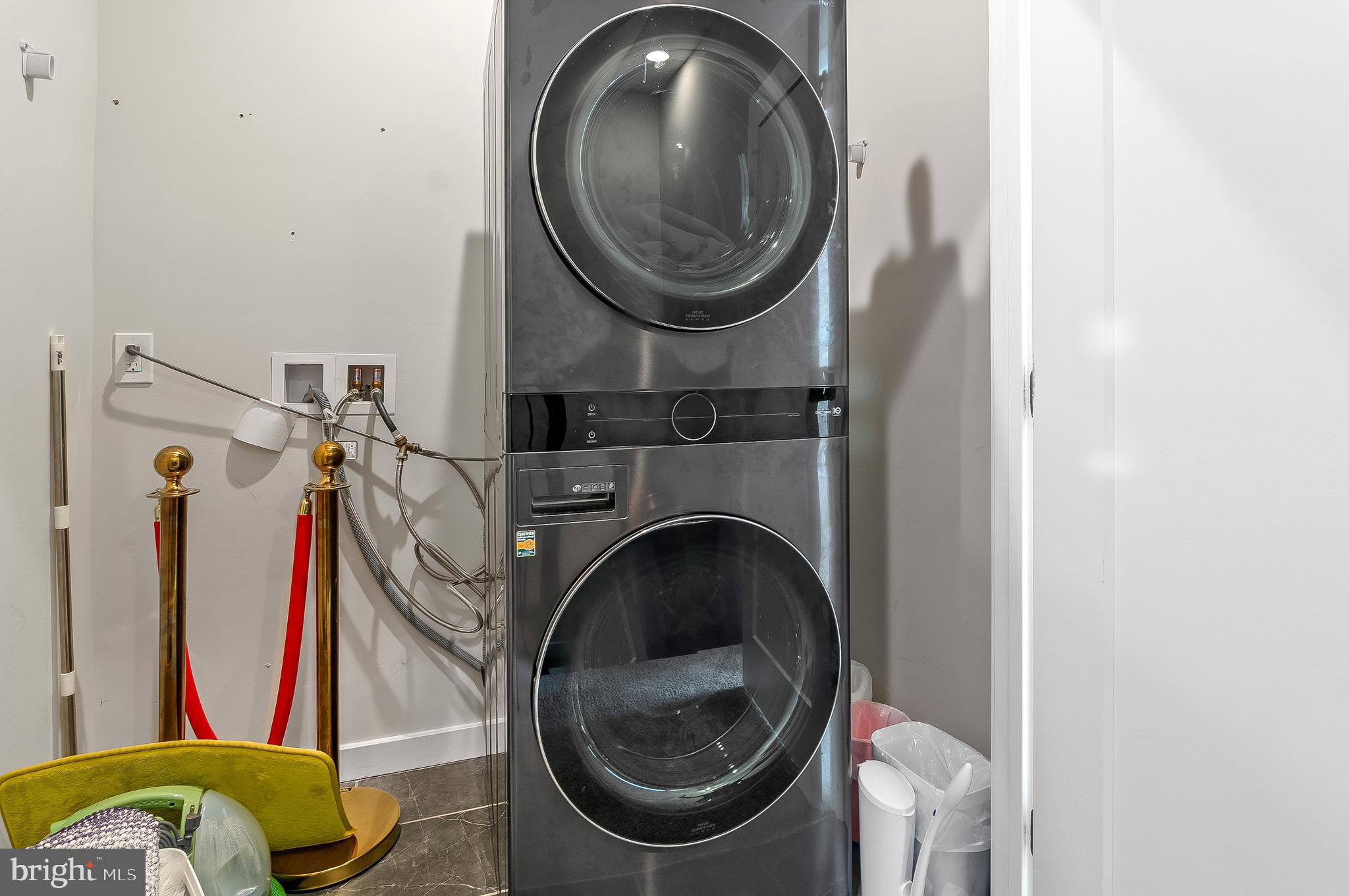 UNION PARK AT MCLEAN - Residential