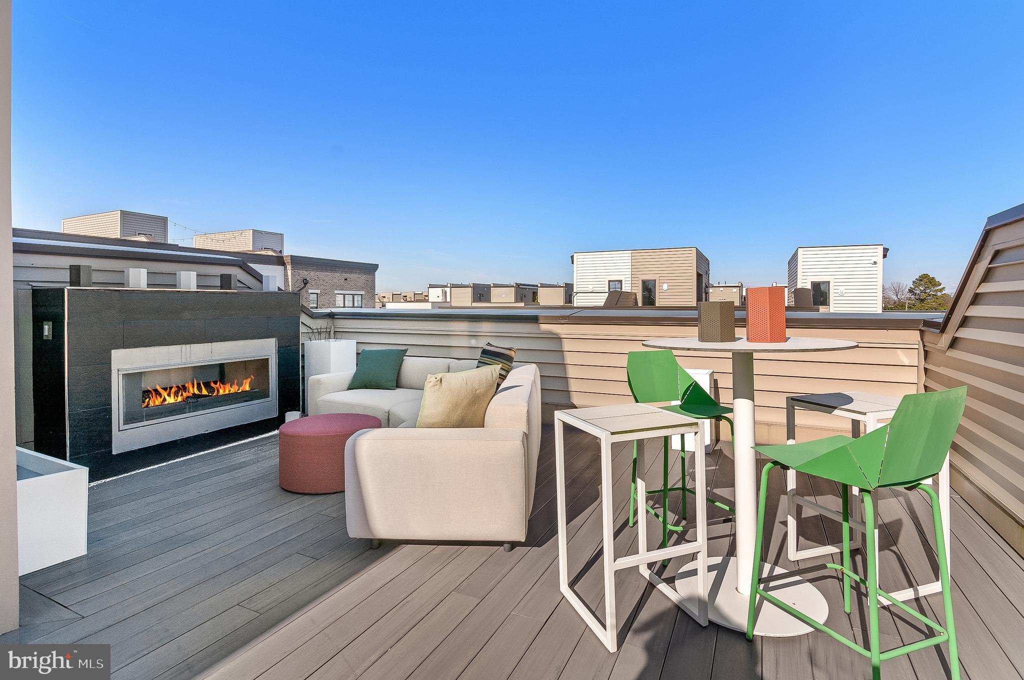 UNION PARK AT MCLEAN - Residential