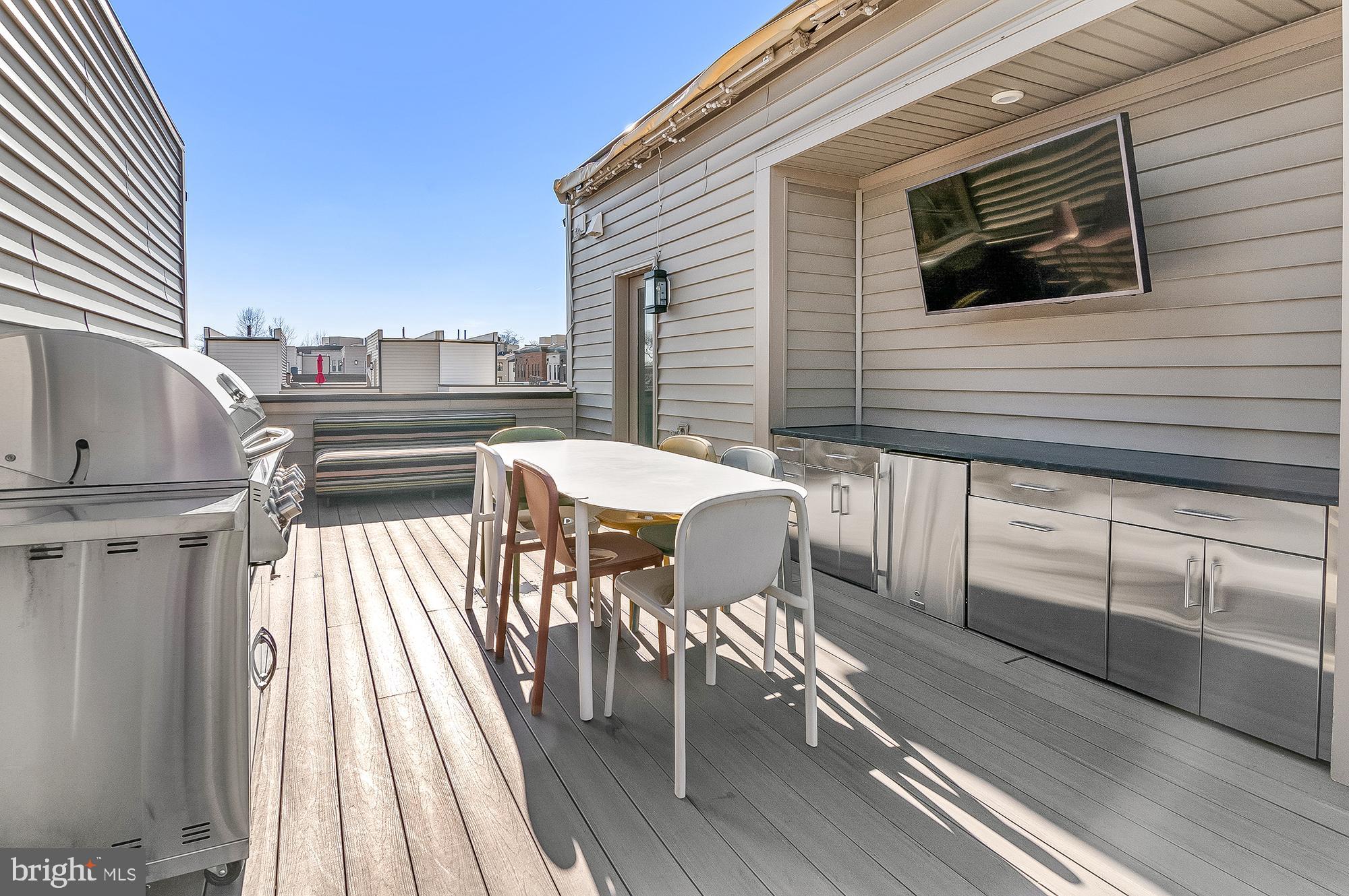 UNION PARK AT MCLEAN - Residential