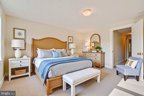 229 S ANN STREET APT. B BALTIMORE MD 21231