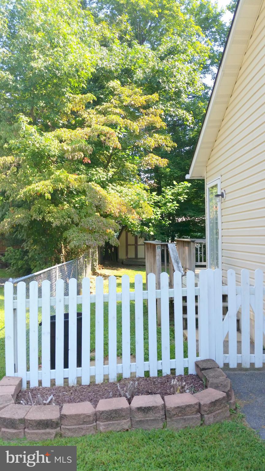 CHESAPEAKE RANCH ESTATES - Residential Lease