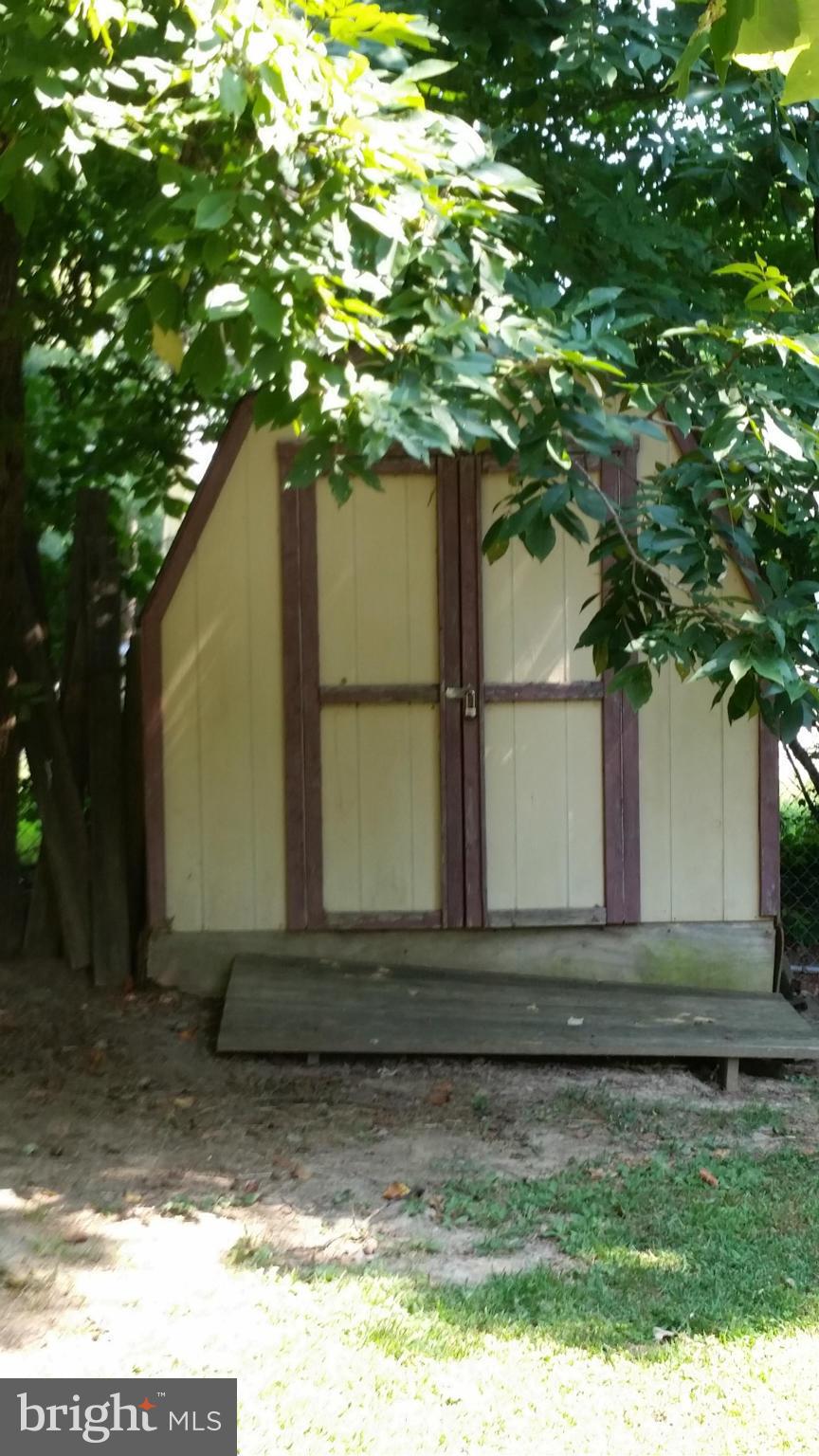 CHESAPEAKE RANCH ESTATES - Residential Lease