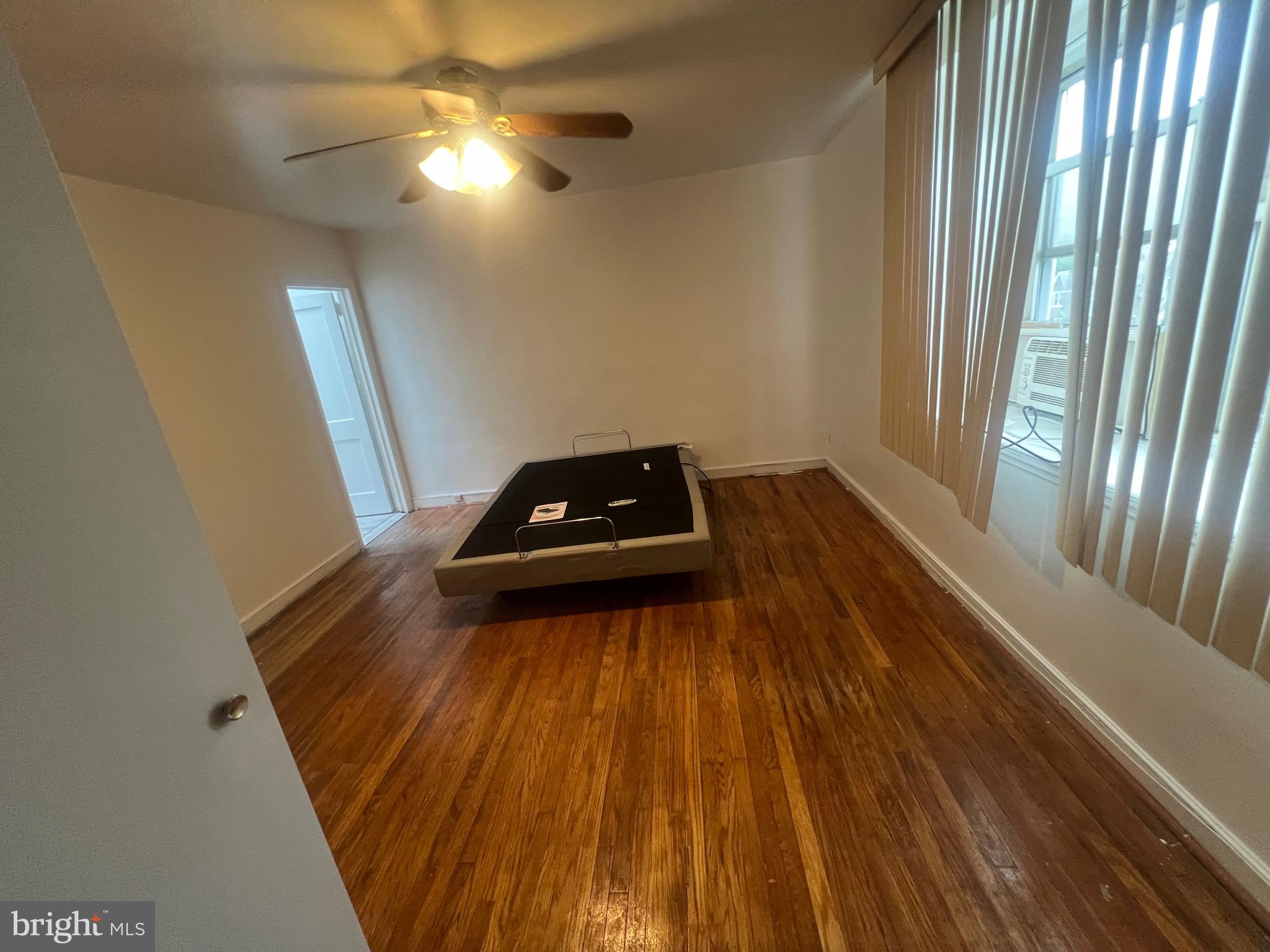 WEST OAK LANE - Residential