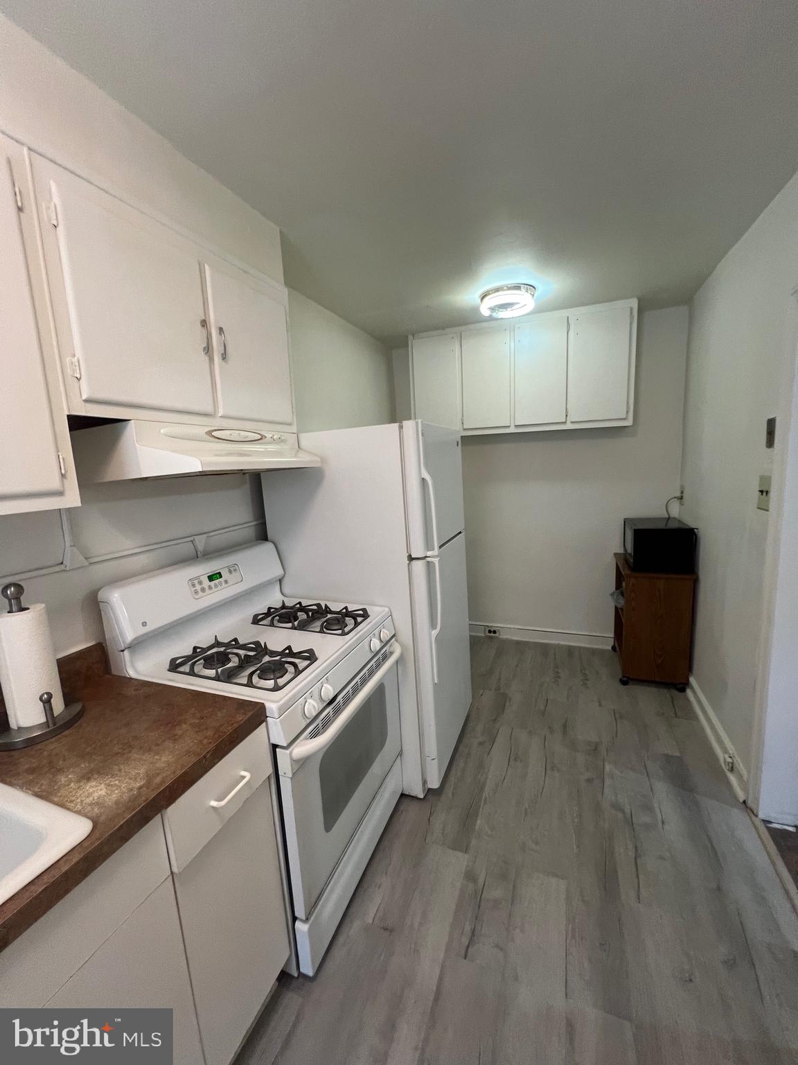 WEST OAK LANE - Residential