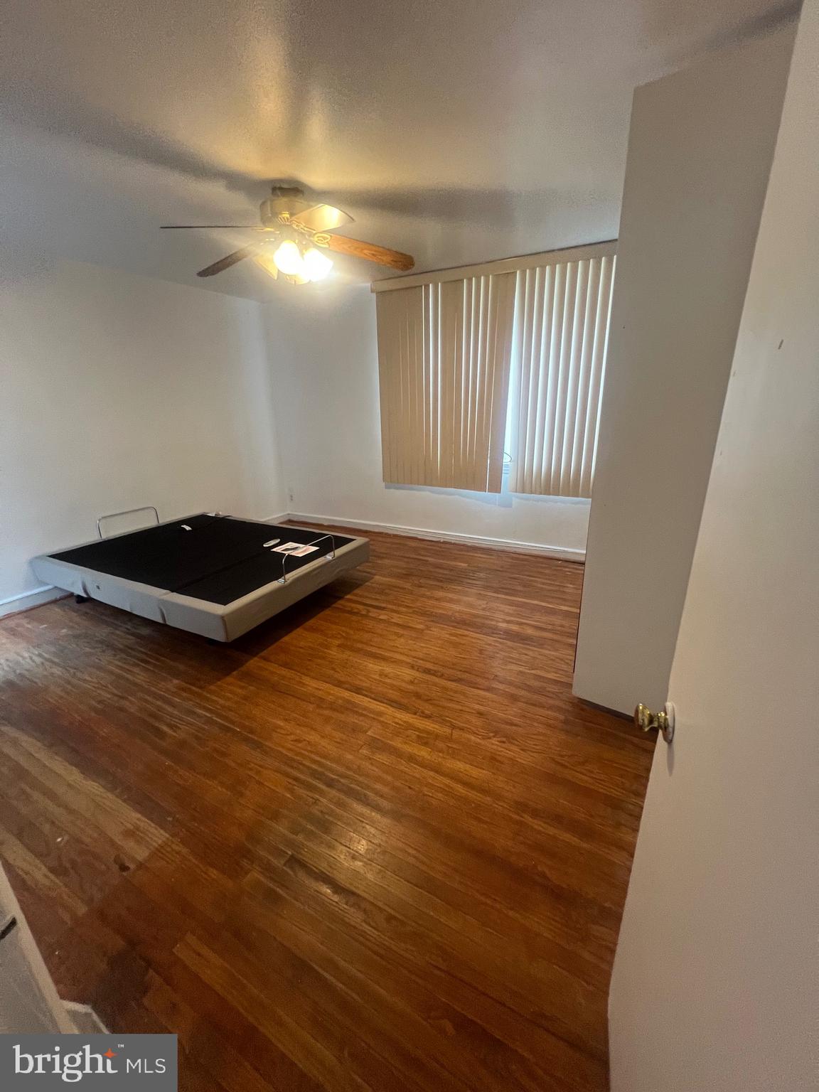 WEST OAK LANE - Residential