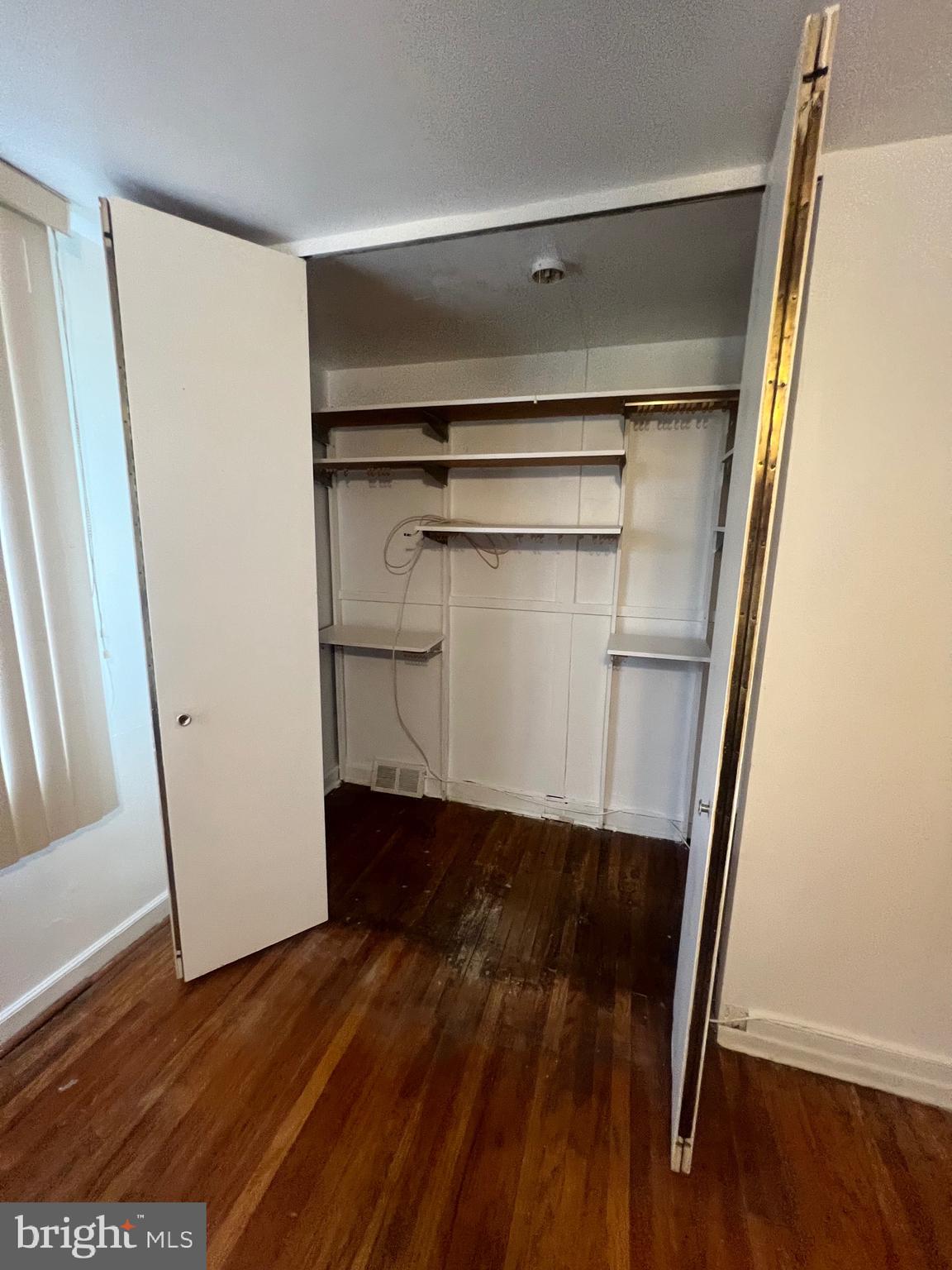 WEST OAK LANE - Residential