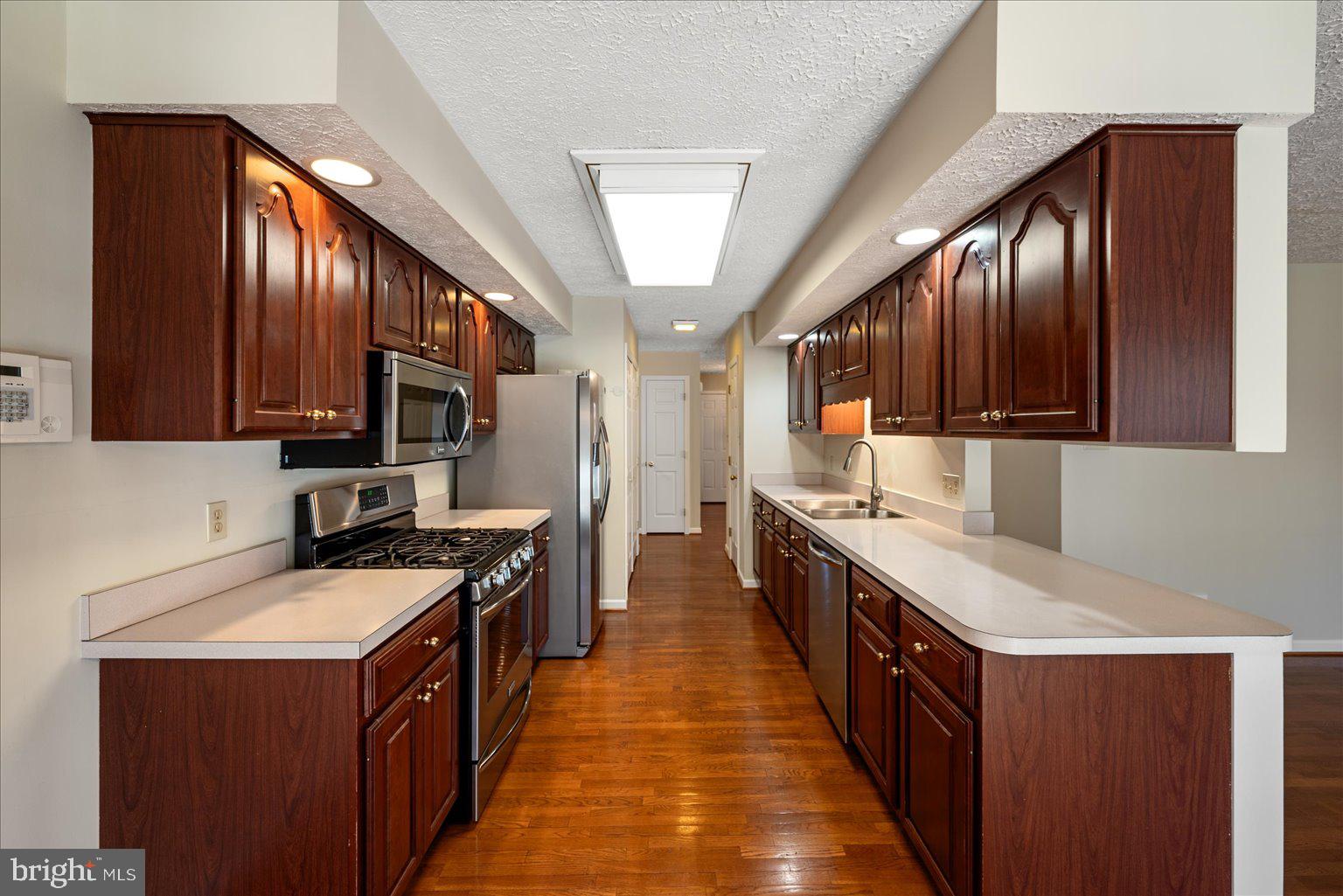 WESTSIDE STATION - Residential