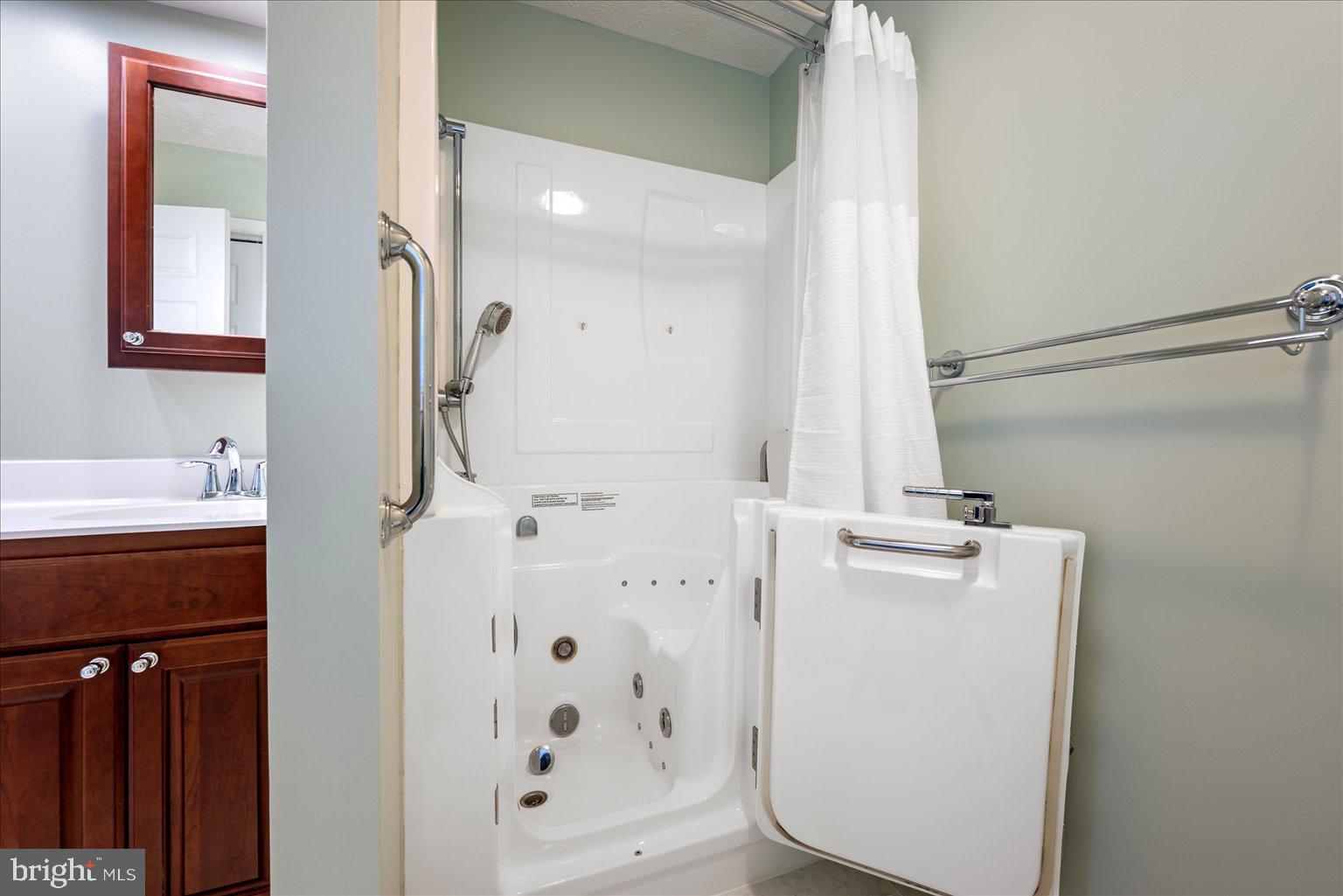 WESTSIDE STATION - Residential