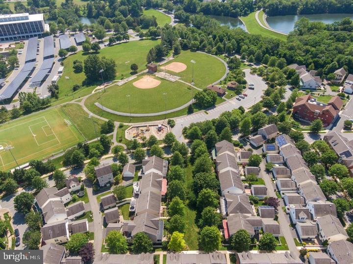 LAKELANDS - Residential Lease