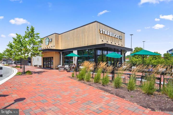 LAKELANDS - Residential Lease