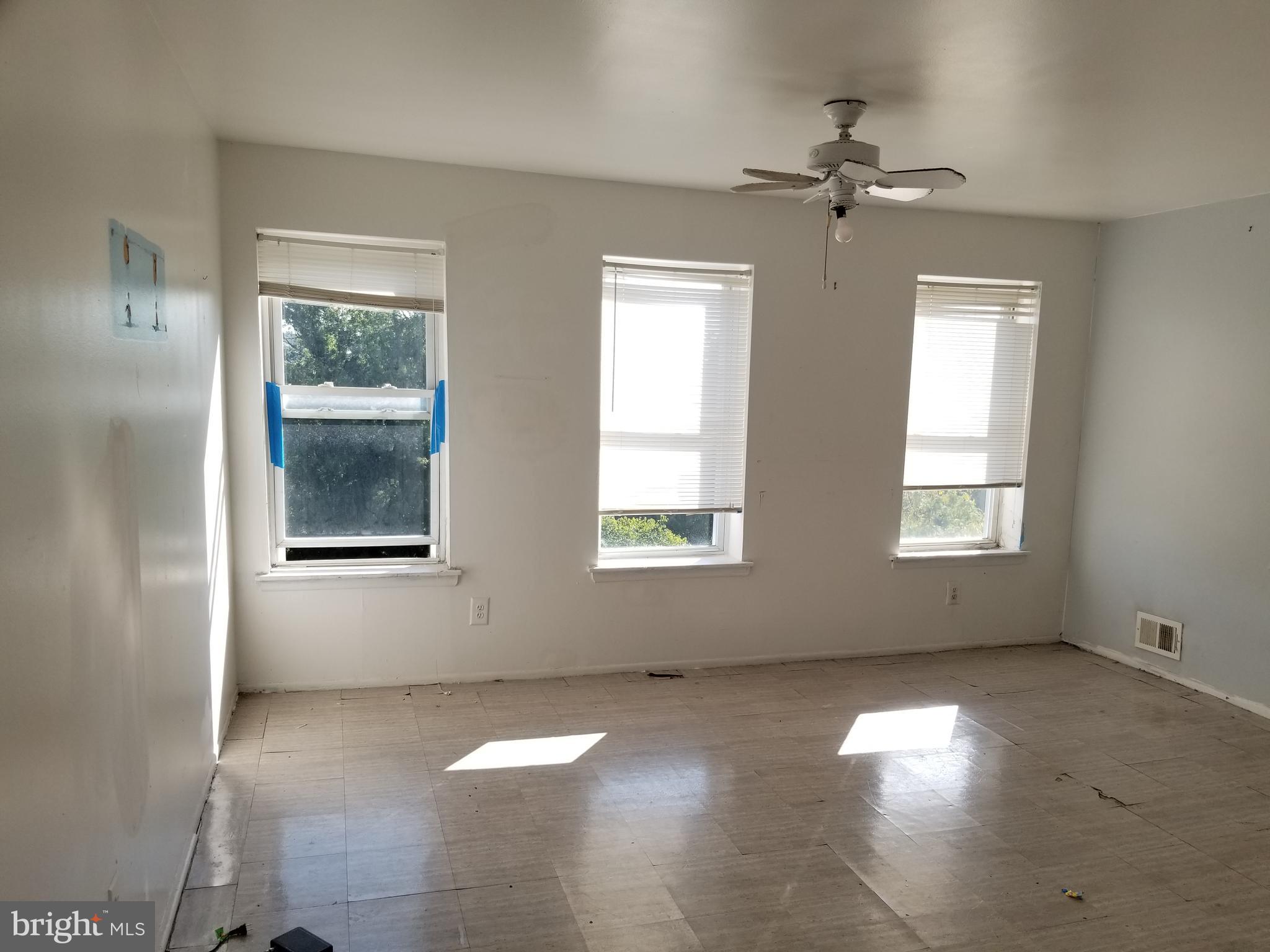 FRANKLIN SQUARE HISTORIC DISTRICT - Residential