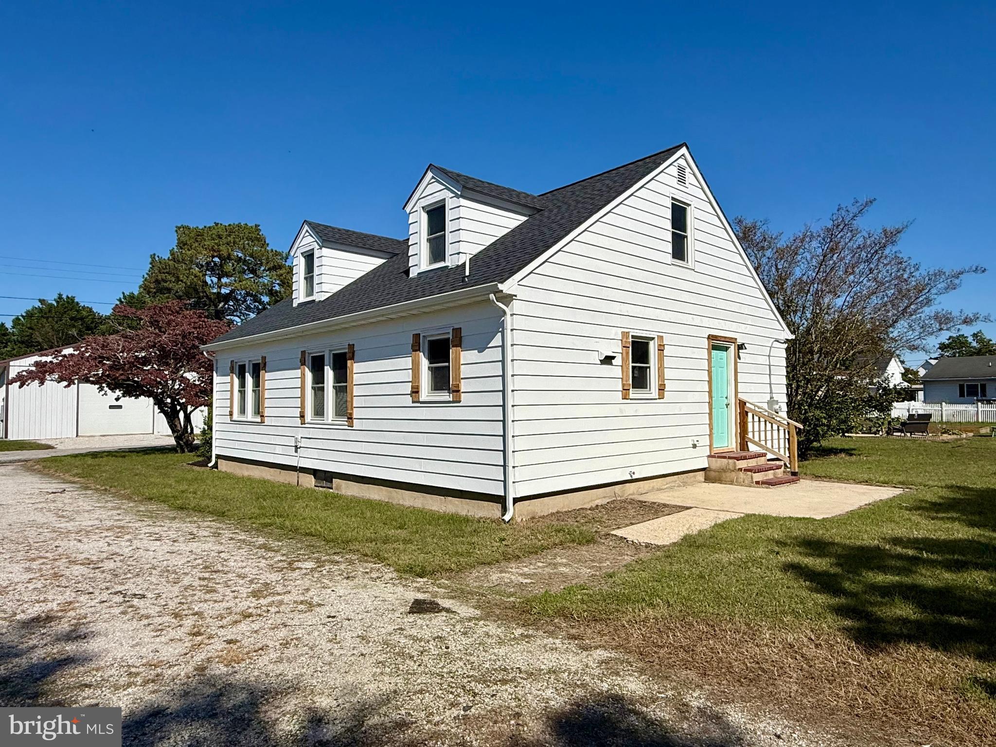 605 4TH STREET