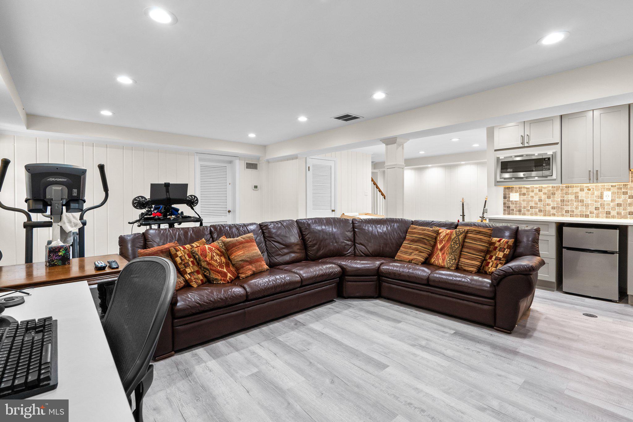 COLLEGE HEIGHTS ESTATES - Residential