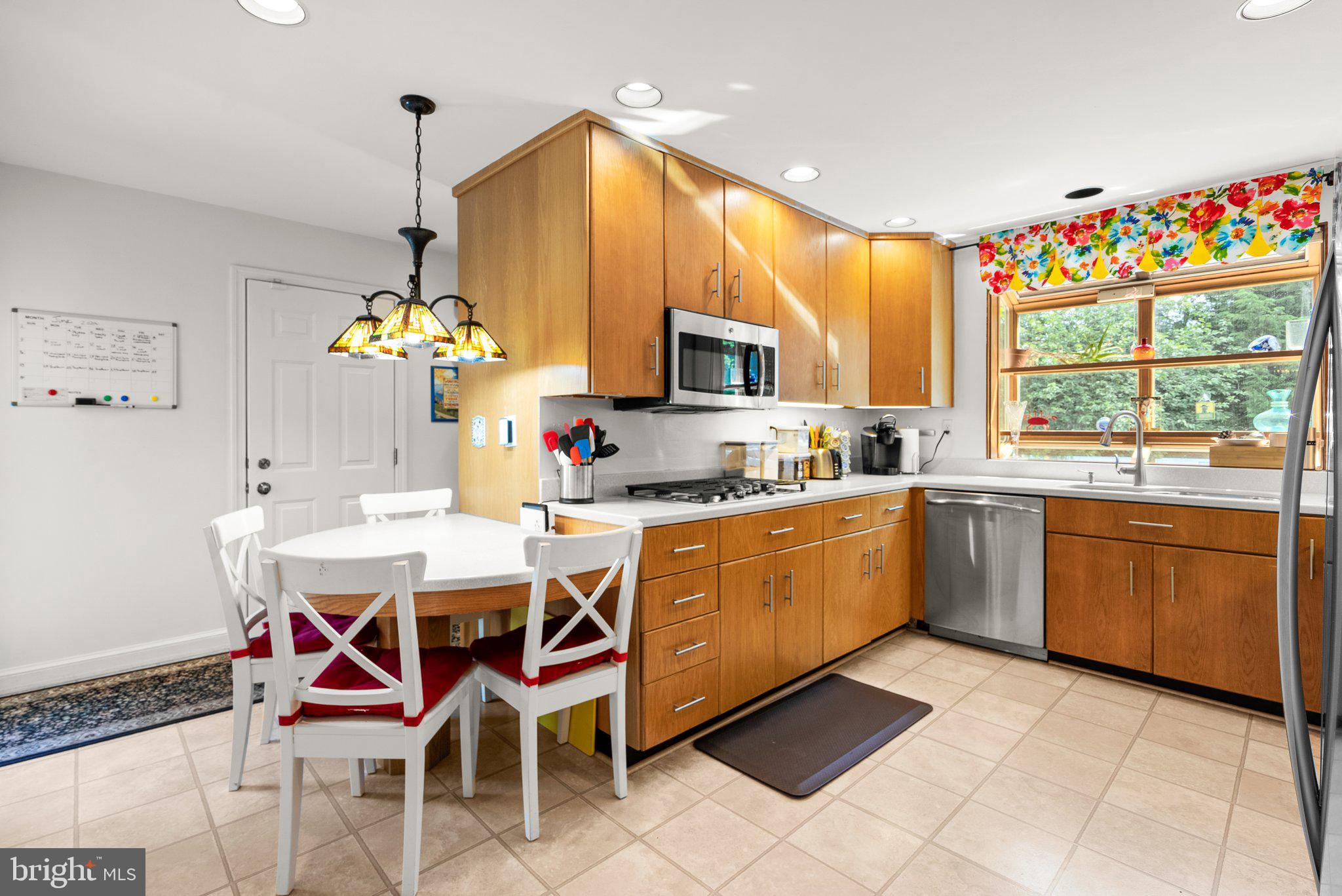 COLLEGE HEIGHTS ESTATES - Residential