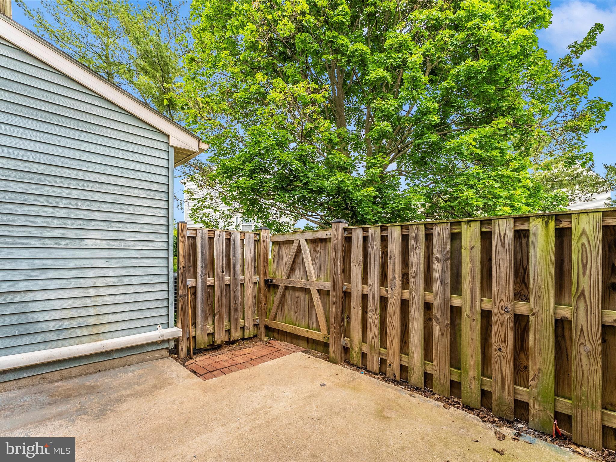 CRESTWOOD VILLAGE - Residential