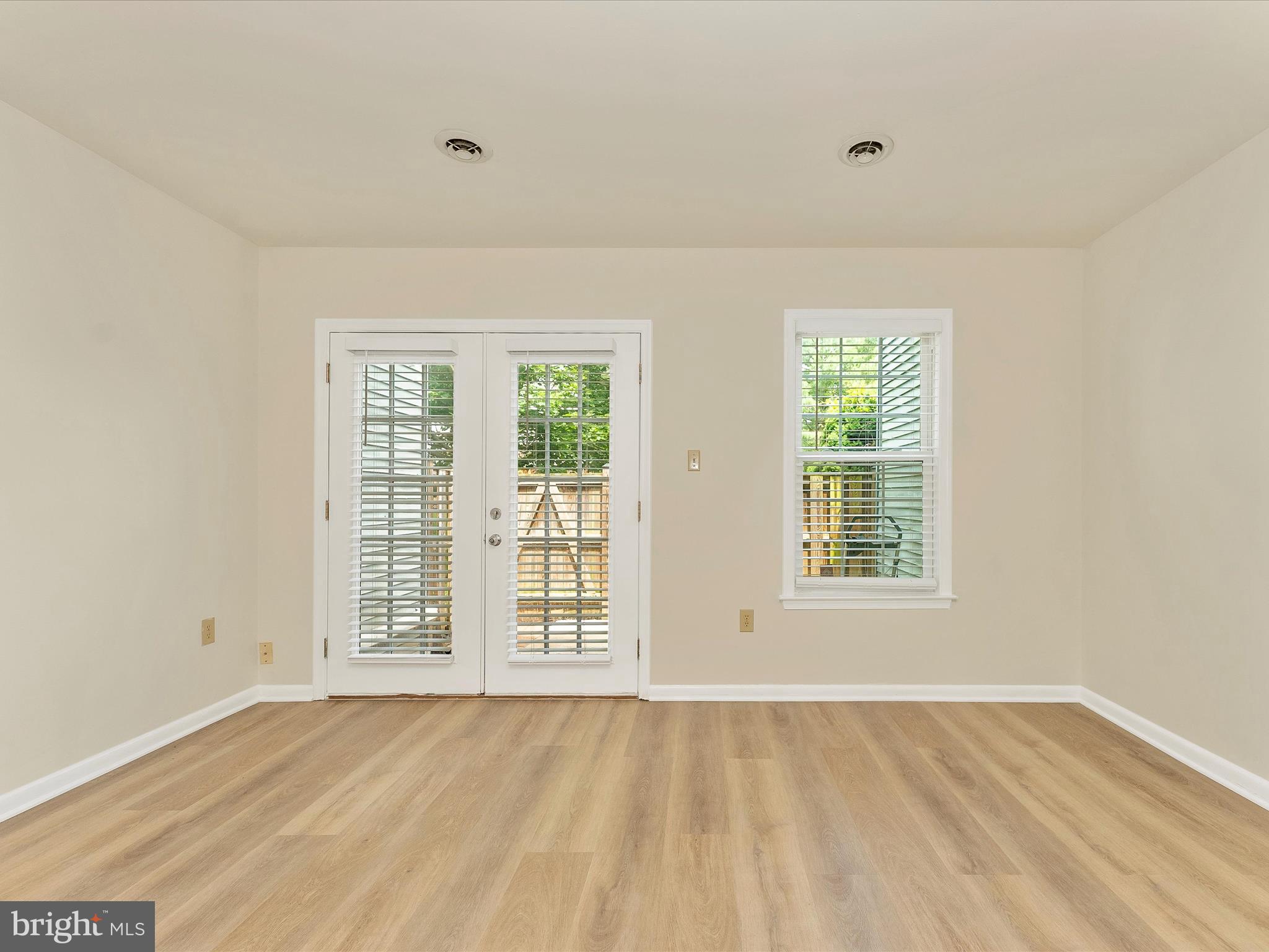 CRESTWOOD VILLAGE - Residential