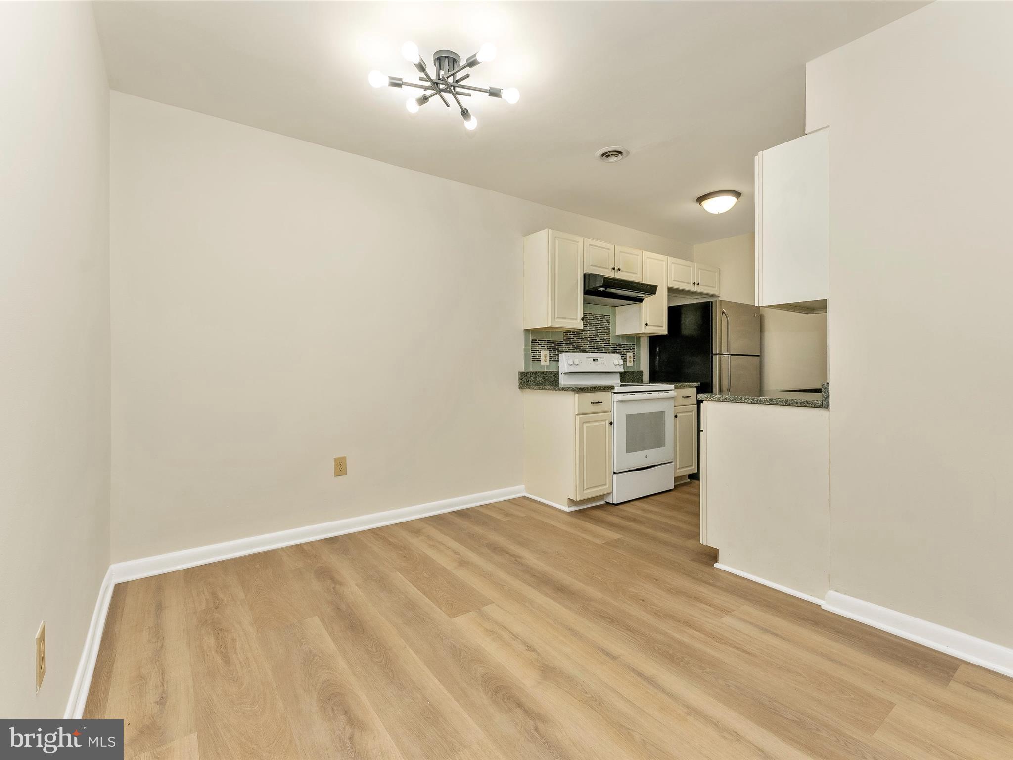 CRESTWOOD VILLAGE - Residential