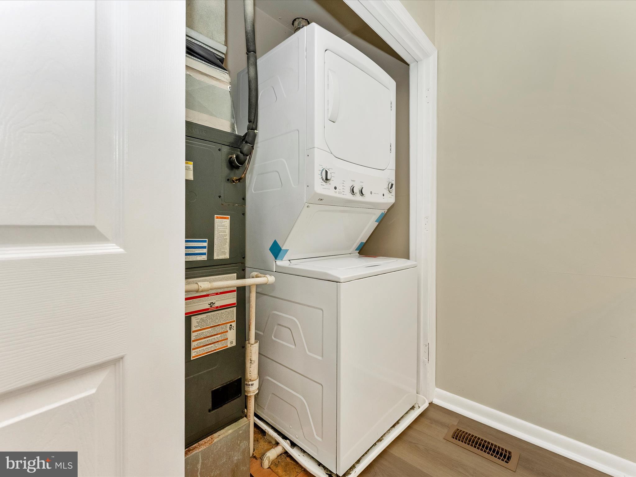 CRESTWOOD VILLAGE - Residential