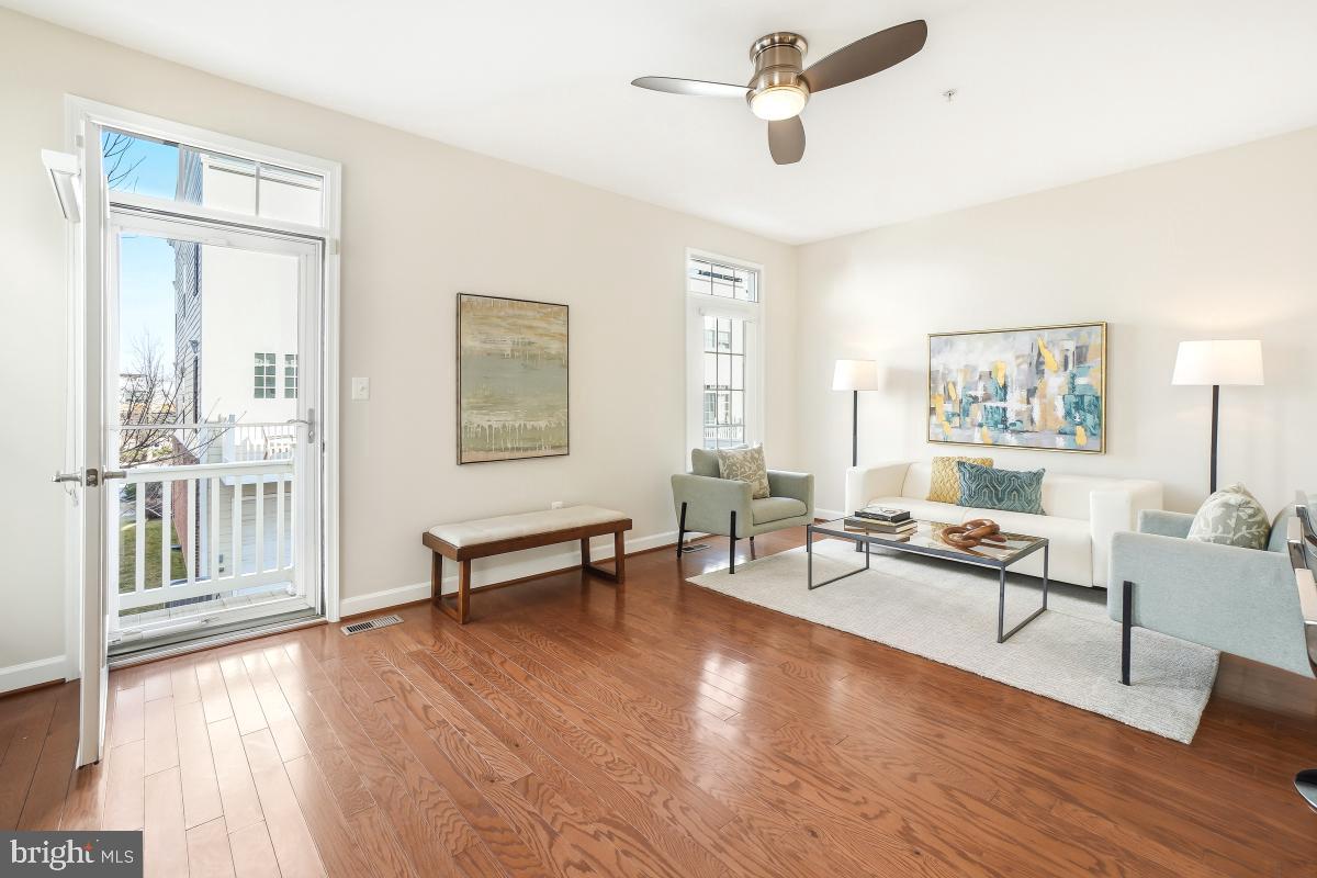 LEESBOROUGH - Residential