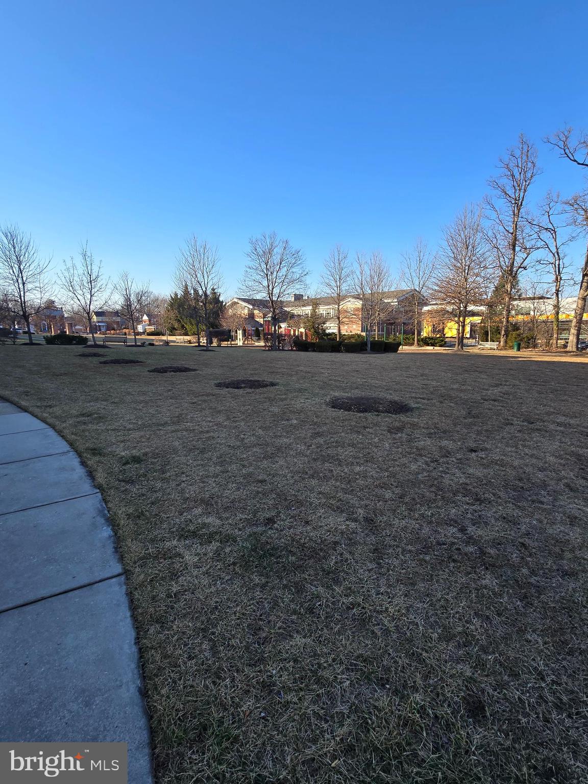 LEESBOROUGH - Residential