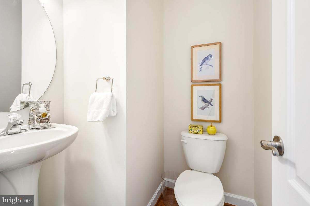 LEESBOROUGH - Residential