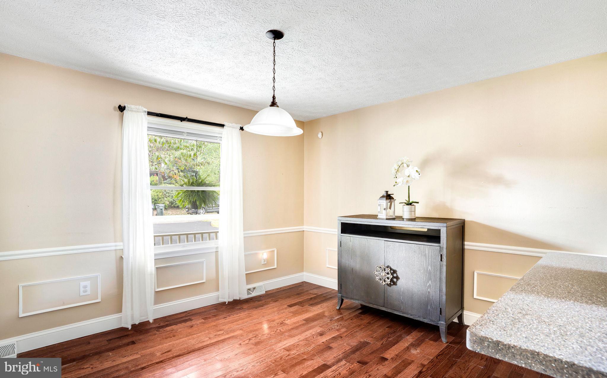 WAKELAND MANOR - Residential