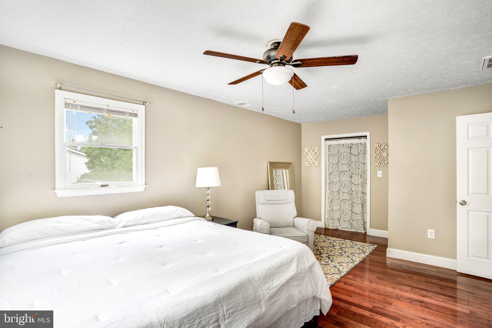 WAKELAND MANOR - Residential