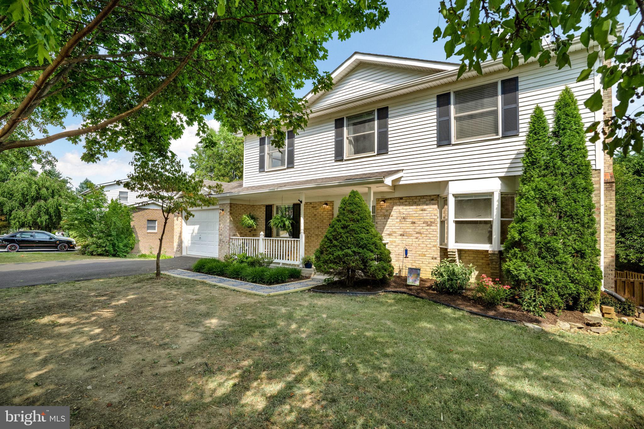 WAKELAND MANOR - Residential