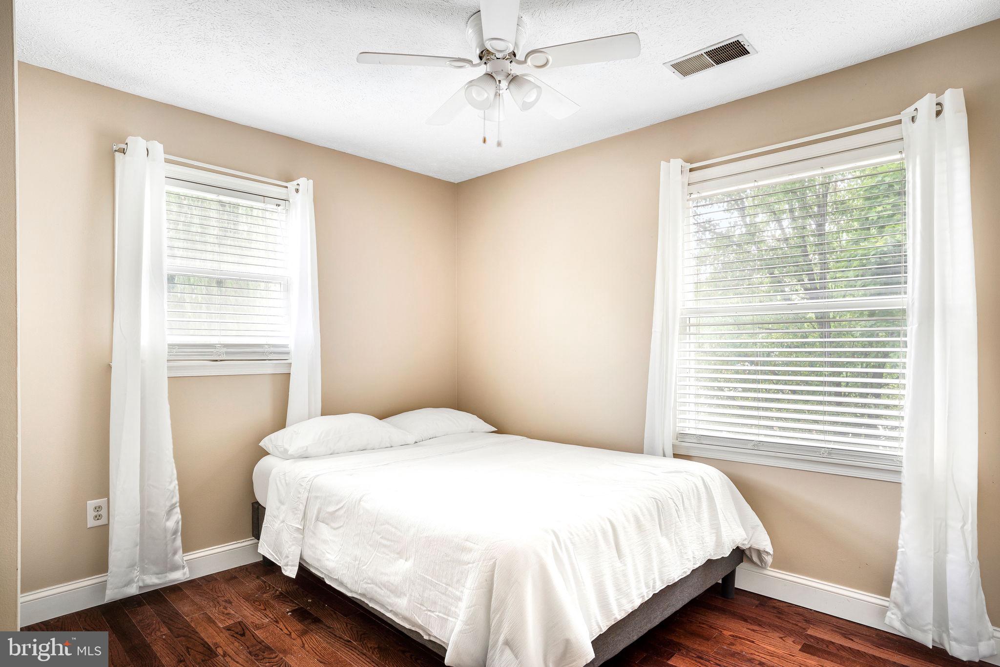 WAKELAND MANOR - Residential