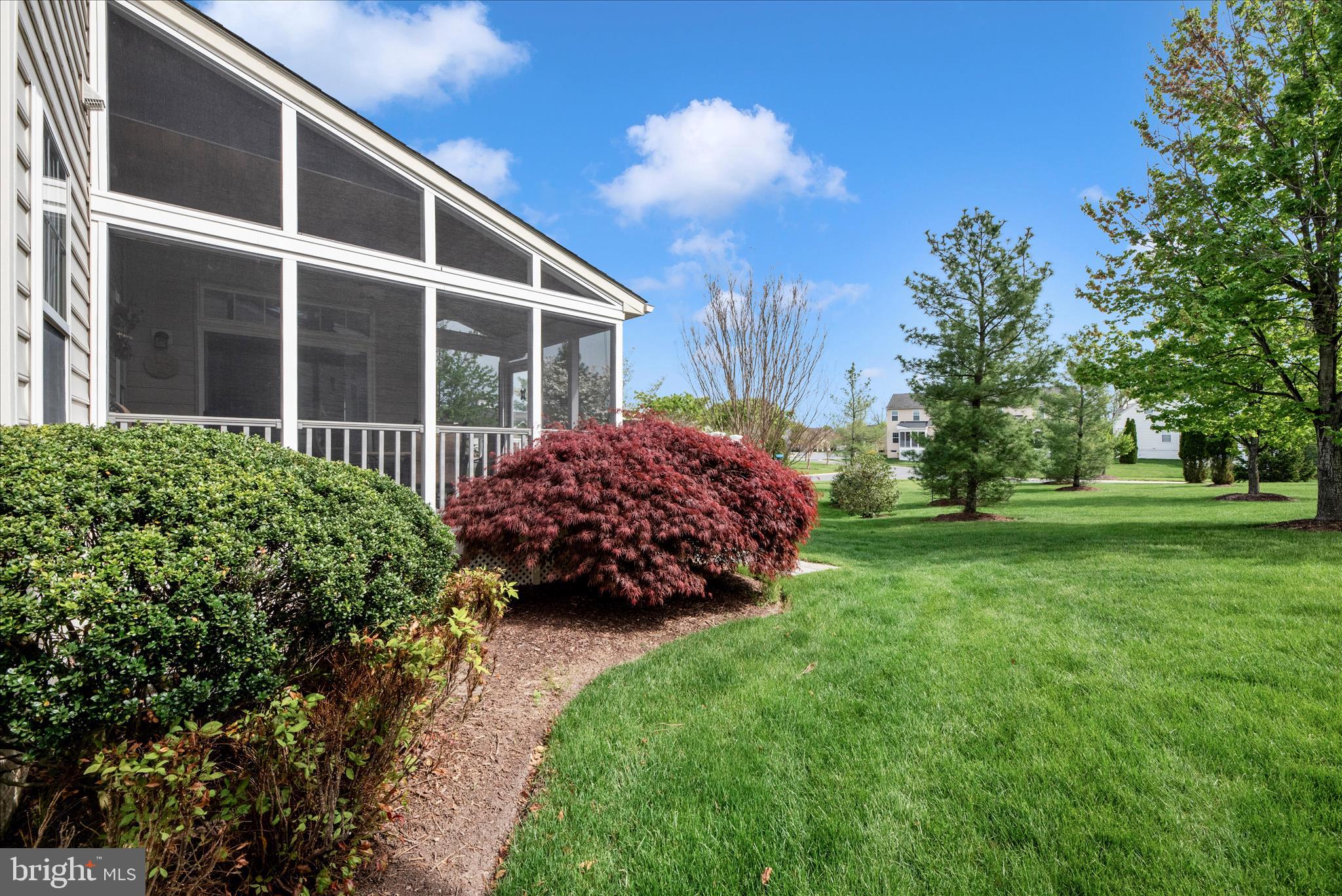 SIGNATURE CLUB AT GREENVIEW - Residential