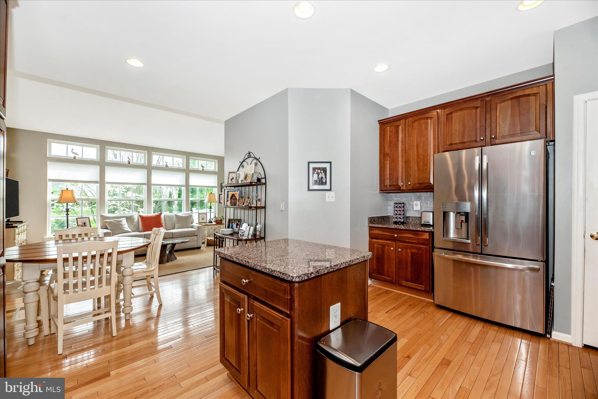 SIGNATURE CLUB AT GREENVIEW - Residential