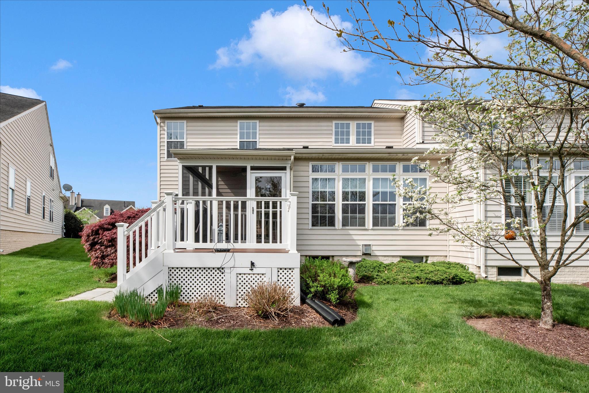 SIGNATURE CLUB AT GREENVIEW - Residential