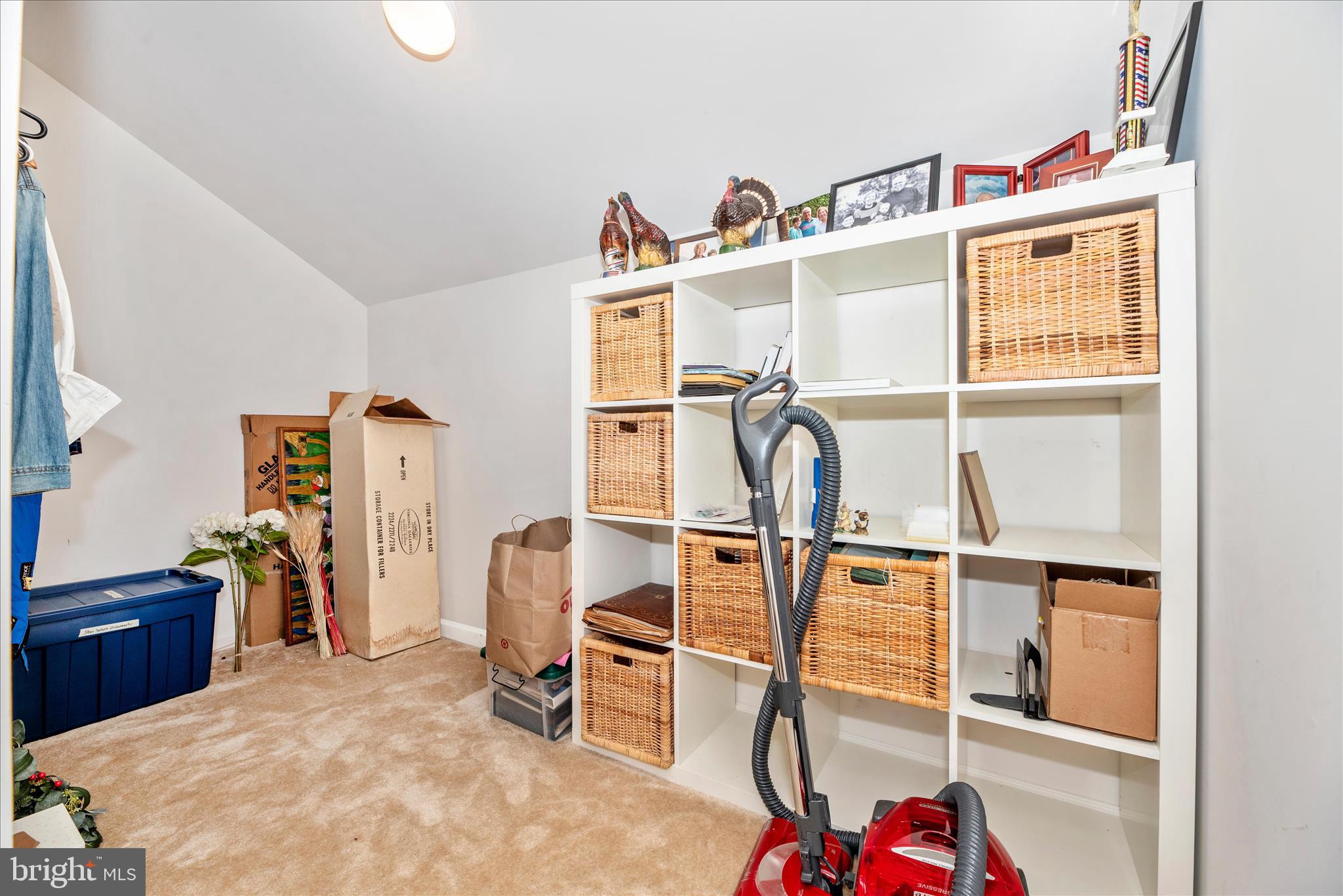 SIGNATURE CLUB AT GREENVIEW - Residential