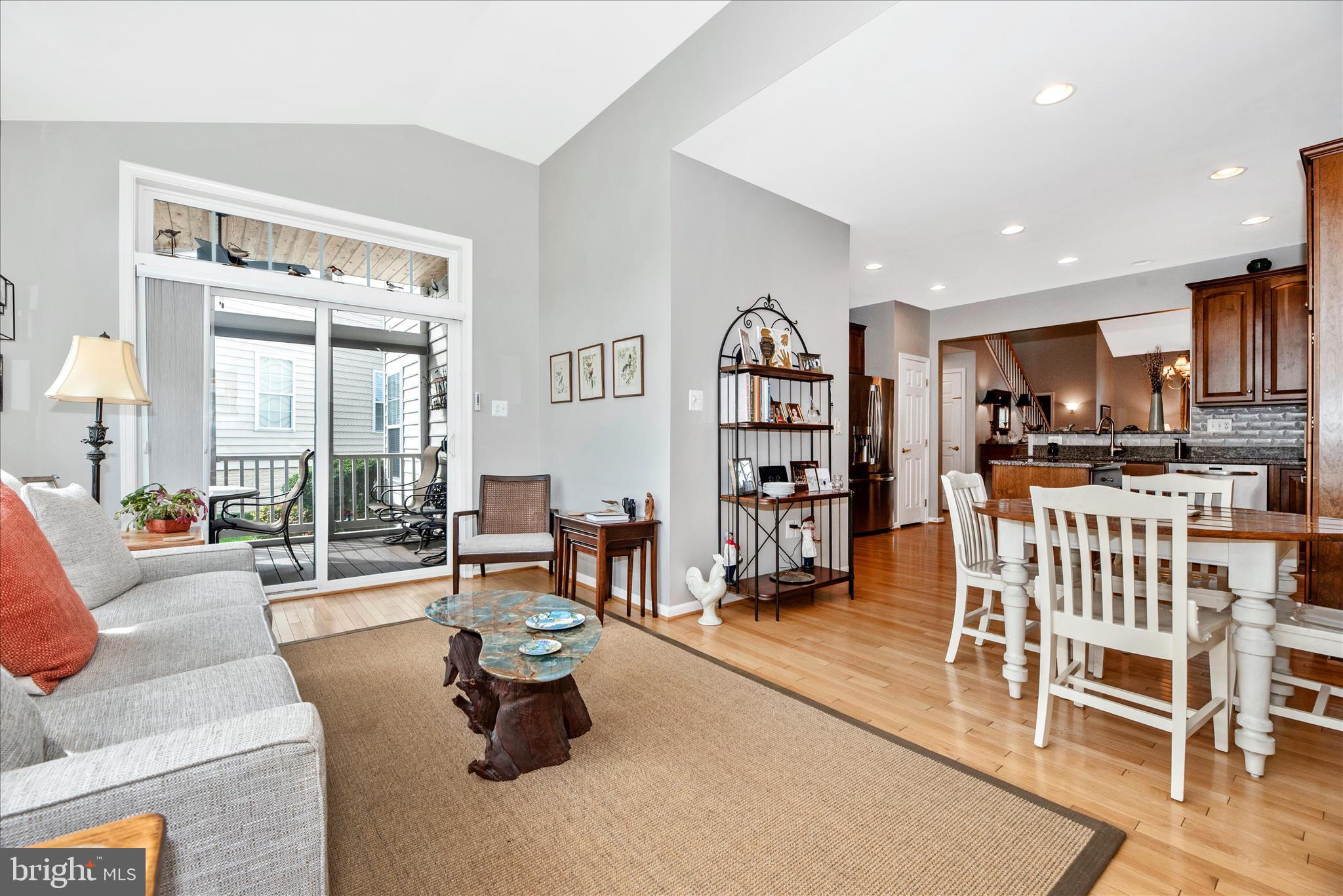 SIGNATURE CLUB AT GREENVIEW - Residential