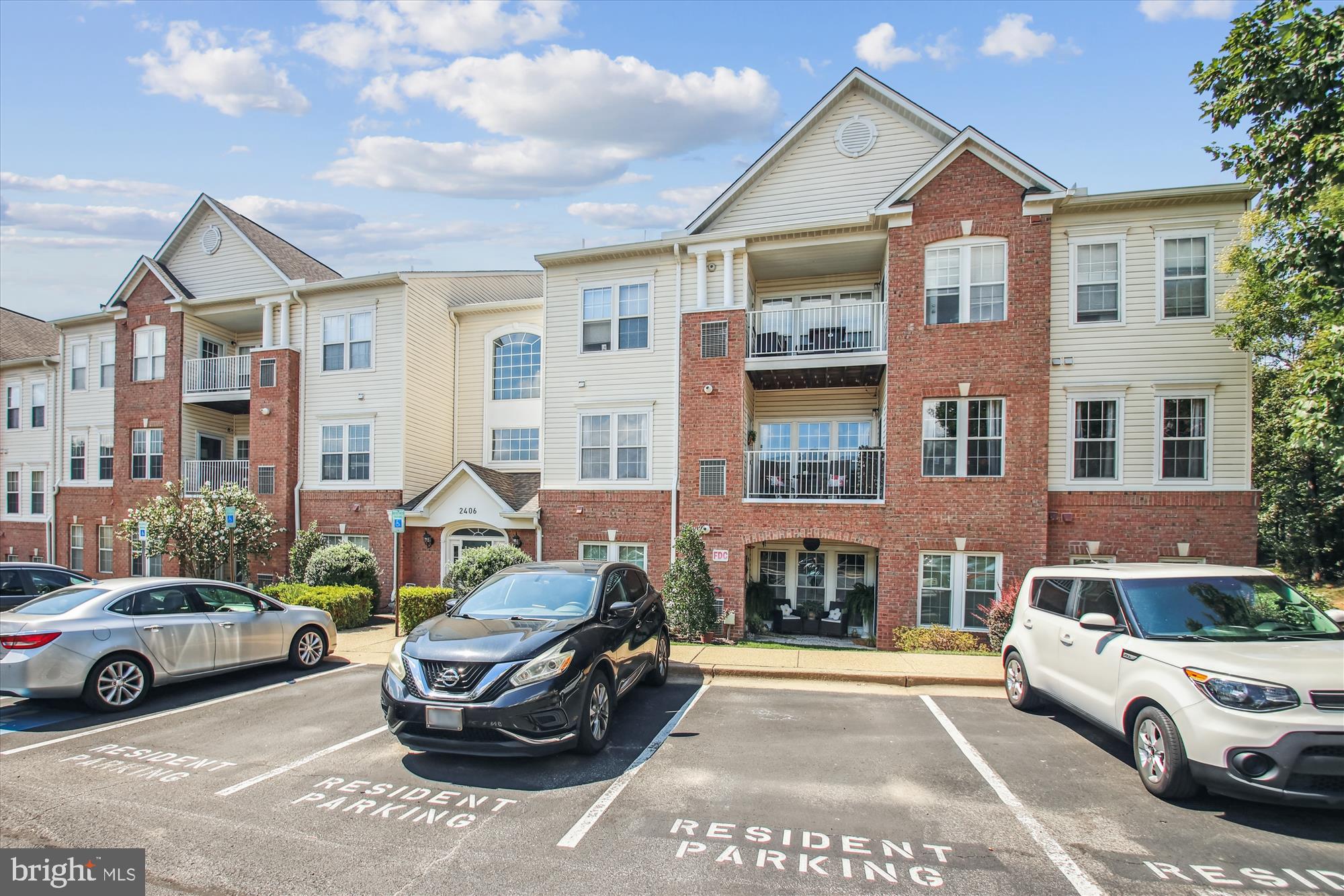 PINEY ORCHARD - Residential