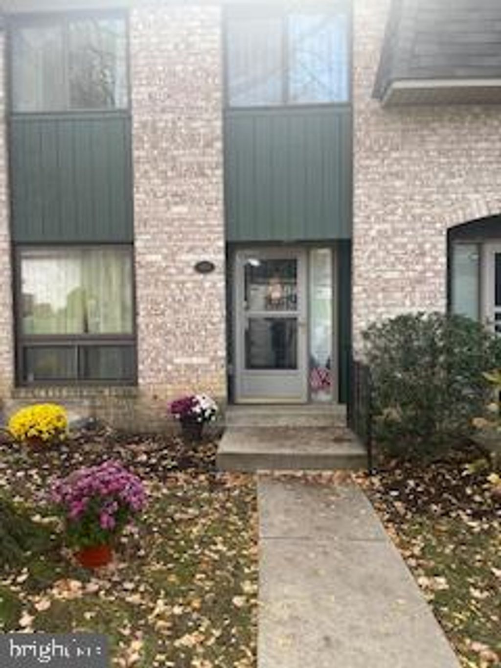 Photo of 987 Putnam Boulevard, WALLINGFORD, PA 19086 (MLS # PADE2103932)