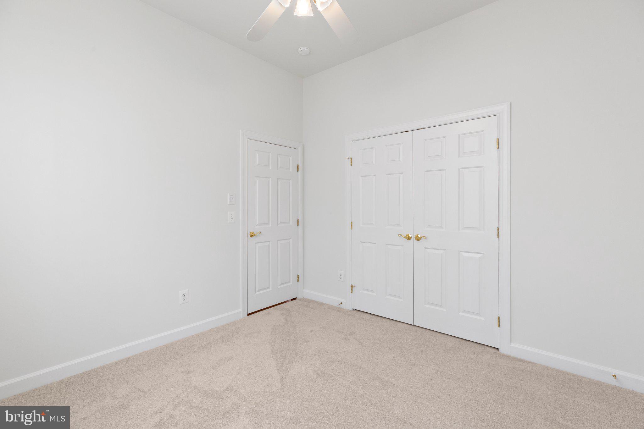 VIRGINIA HERITAGE AT LEE'S PARK - Residential