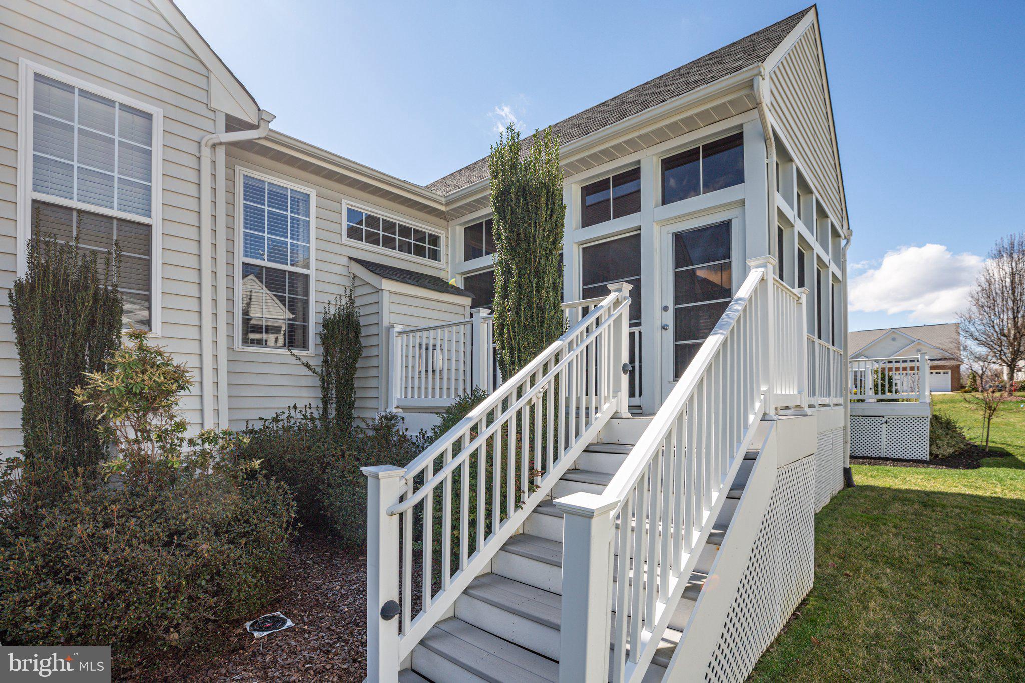 VIRGINIA HERITAGE AT LEE'S PARK - Residential