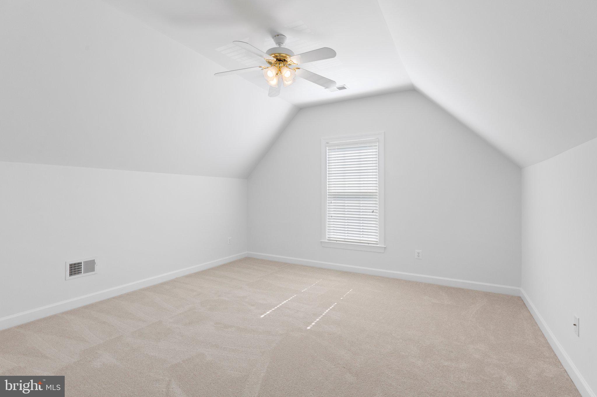 VIRGINIA HERITAGE AT LEE'S PARK - Residential