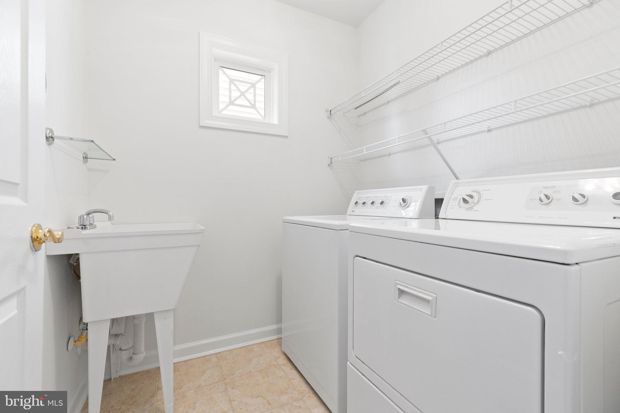 VIRGINIA HERITAGE AT LEE'S PARK - Residential