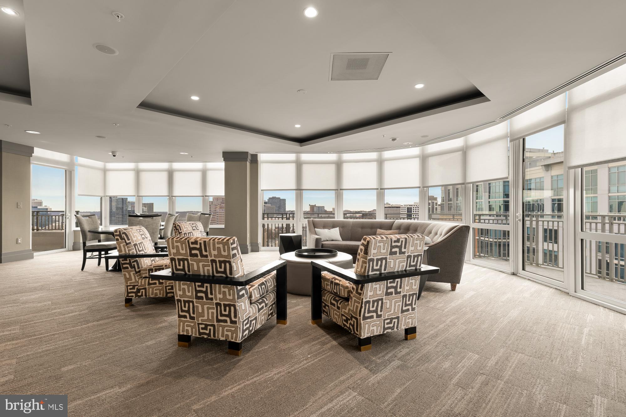 ONE PARK CREST - Residential