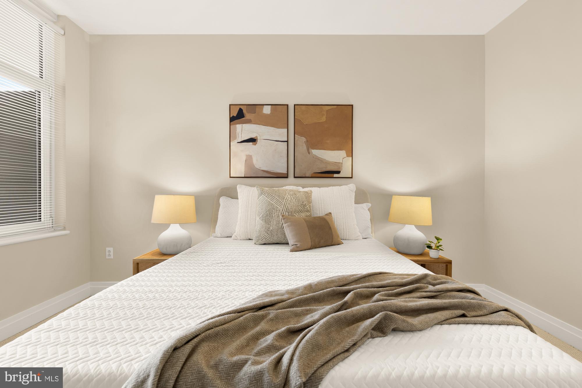 ONE PARK CREST - Residential