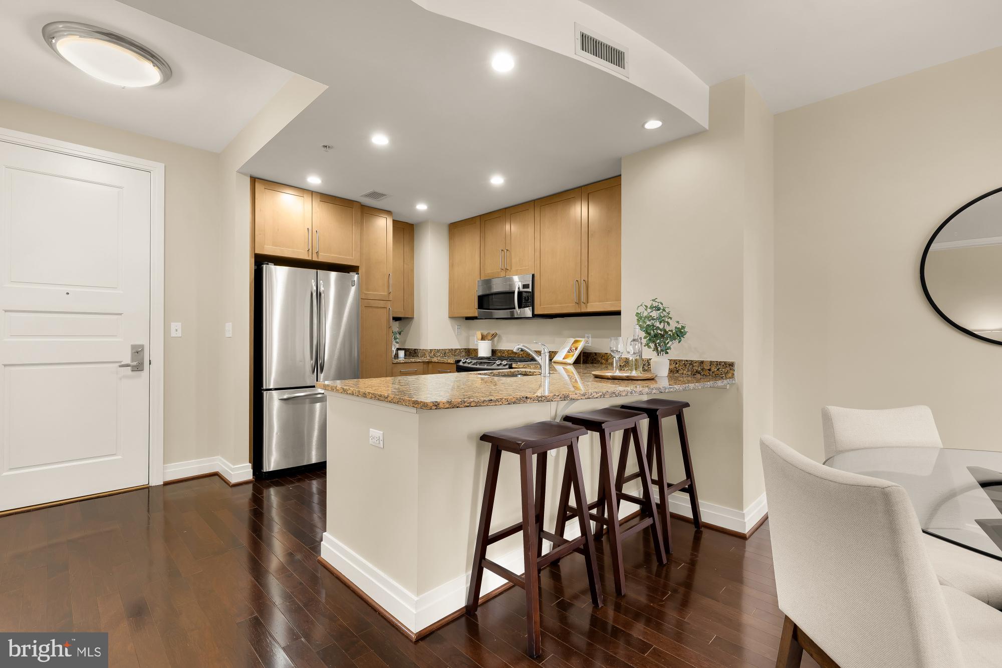 ONE PARK CREST - Residential