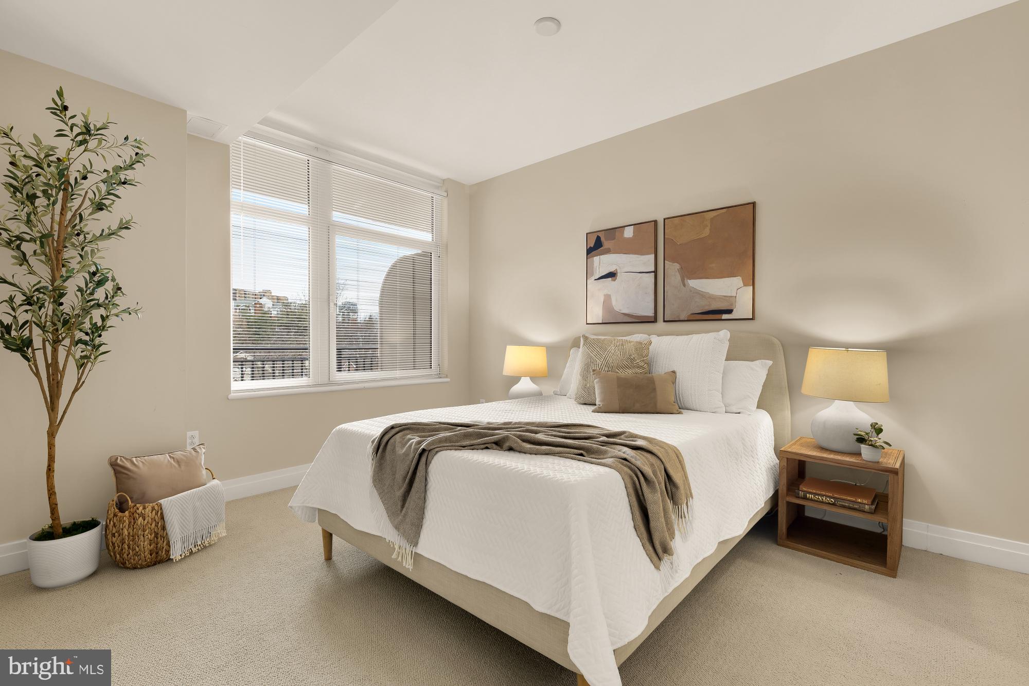 ONE PARK CREST - Residential